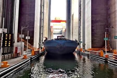 單日通貨7500噸，向家壩升船機(jī)通航創(chuàng)紀(jì)錄