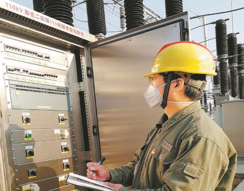 我是黨員，就應(yīng)該沖鋒在前——記湖北十堰供電公司檢修分公司鄖縣運維班副班長楊永東