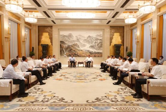 湖北省委書記應勇、省長王曉東會見國家電網(wǎng)董事長、黨組書記毛偉明