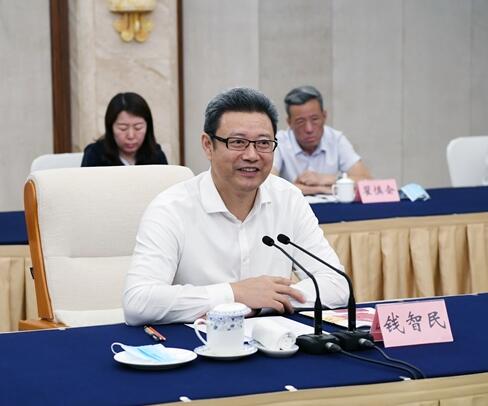 國家電投黨組書記、董事長錢智民拜會重慶市委副書記、市長唐良智