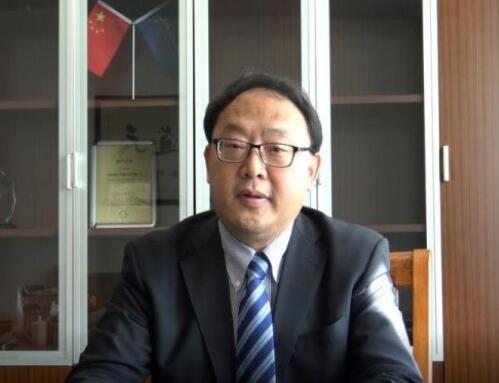 晶澳科技執(zhí)行總裁牛新偉：強(qiáng)而不爭(zhēng)，順勢(shì)而為