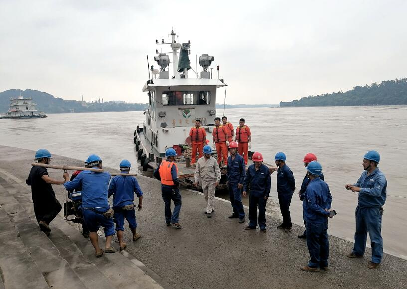 國網(wǎng)宜賓供電:飛線搶險長江孤島 電亮鐵木真后裔
