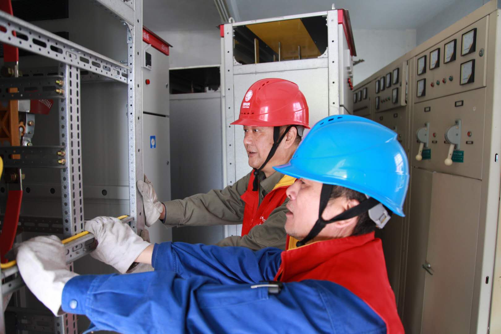 國網(wǎng)寧波市鄞州區(qū)供電公司：老舊小區(qū)煥然一新，居民幸福感顯著提高