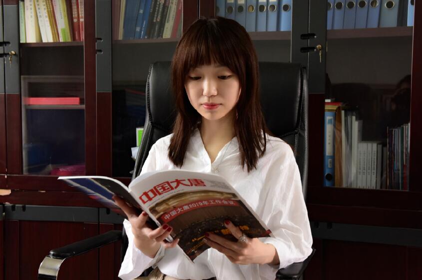 【中國電力網(wǎng)2019年度優(yōu)秀通訊員】周佩:筆耕不輟書電力精彩 崗位成才繪青春芳華