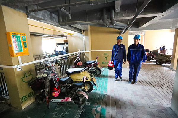 “小電驢”充電更安全了！寧?？h24393個(gè)充電接口完成升級(jí)改造