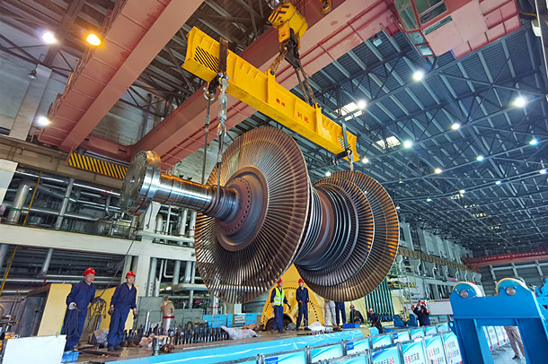 國能(泉州)熱電有限公司完成檢修機(jī)組轉(zhuǎn)子起吊工作