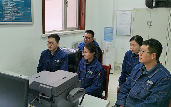 國網(wǎng)劉家峽水電廠“青工夜?！遍_講啦