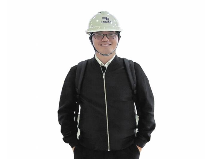 挑戰(zhàn)技術(shù)高峰 打造“最強心臟”:南網(wǎng)科研院直流輸電與電力電子技術(shù)研究所研究員周月賓