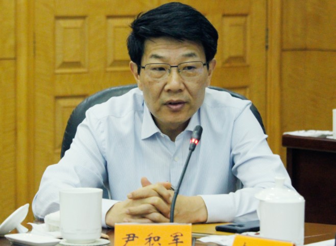 國(guó)網(wǎng)浙江省電力有限公司董事長(zhǎng)、黨委書(shū)記  尹積軍：以“一體四翼”發(fā)展布局落地實(shí)踐 推動(dòng)浙江高質(zhì)量實(shí)現(xiàn)碳達(dá)峰