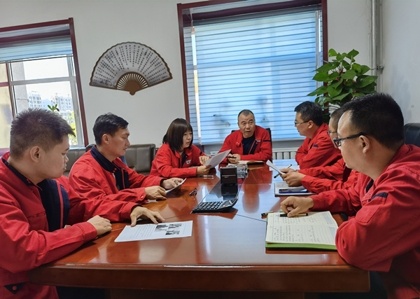 烏海電業(yè)局千里山分局：修訂宣貫班組標準，促進班組有序發(fā)展