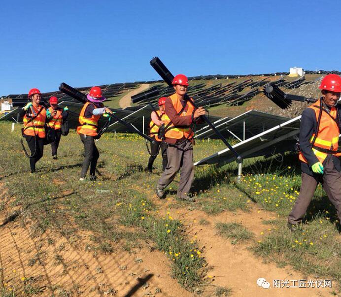 面積接近一個(gè)新加坡！青海塔拉灘光伏電站照亮“陽光之路”