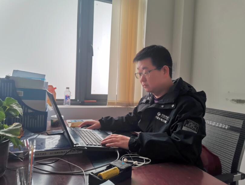 劉凡武：砥礪深耕志未泯，不負(fù)山河不負(fù)卿