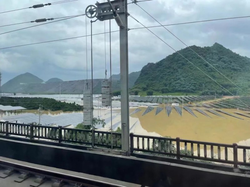 地面電站秒變漂浮電站，又一光伏電站被水淹！