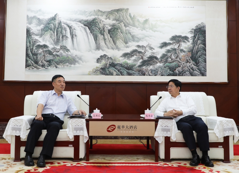 孫洪水與山西省委常委、常務(wù)副省長張吉福會談