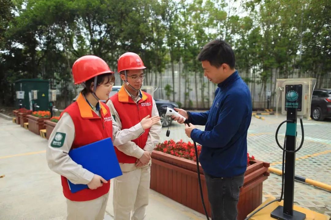 沿著總書記的足跡｜浦江潮涌，風來東方