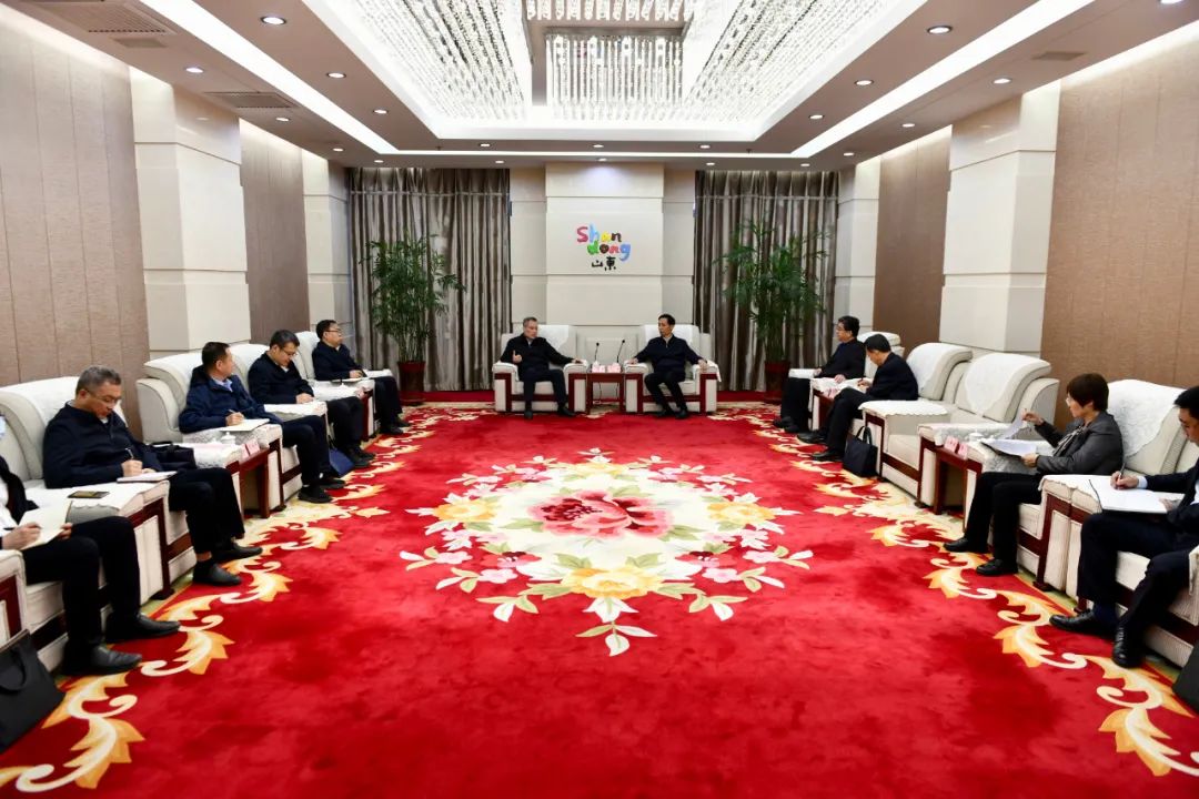 大唐山東發(fā)電公司黨委書記、董事長(zhǎng)趙永力拜會(huì)菏澤市委副書記、市長(zhǎng)張倫