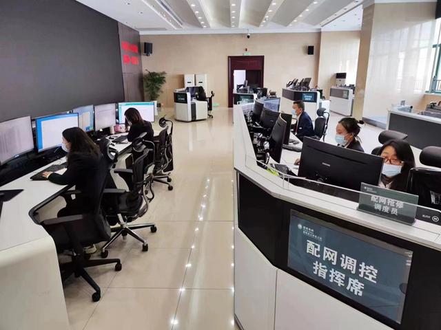 國網(wǎng)武漢供電公司保供不缺失、服務(wù)不打烊