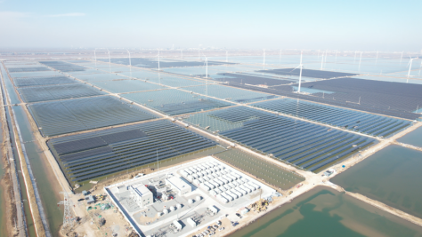 300MW！魯北鹽堿灘涂風(fēng)光儲(chǔ)輸一體化基地一期項(xiàng)目并網(wǎng)