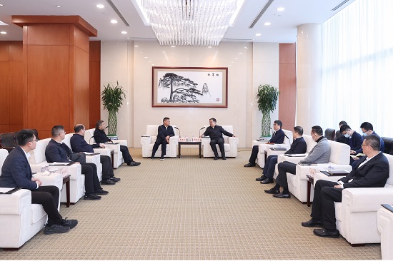 鄧建玲會見福建省政協(xié)副主席、漳州市委書記張國旺