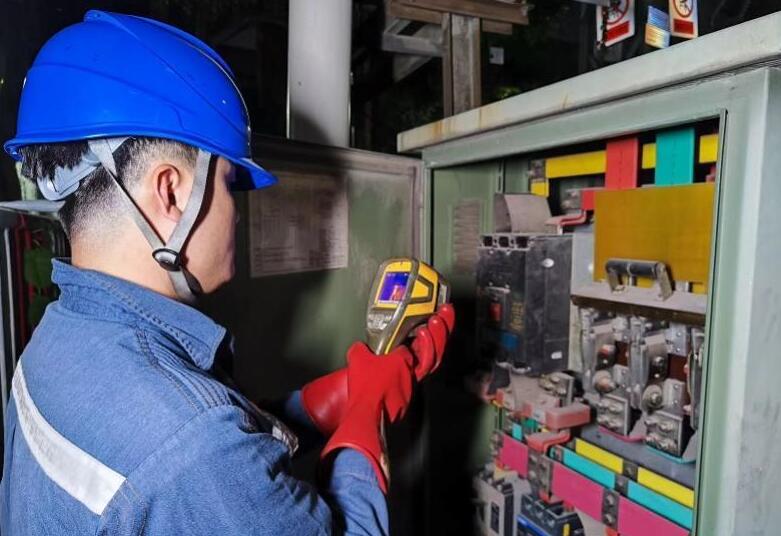 深圳供電局消除67條線路、237臺配變重滿載風(fēng)險