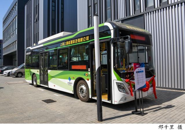 到2025年力爭發(fā)展燃料電池汽車超過10000輛，《上海交通領(lǐng)域氫能推廣應(yīng)用方案》發(fā)布
