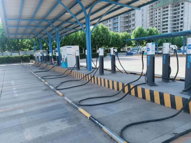 即日起，聊城汽車總站充電樁對(duì)外開放啦!