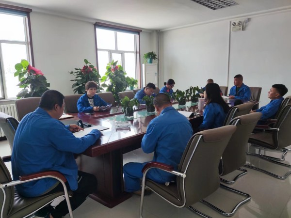 烏海市千里山供電公司：學(xué)好政務(wù)處分法，增強履職盡責(zé)能力
