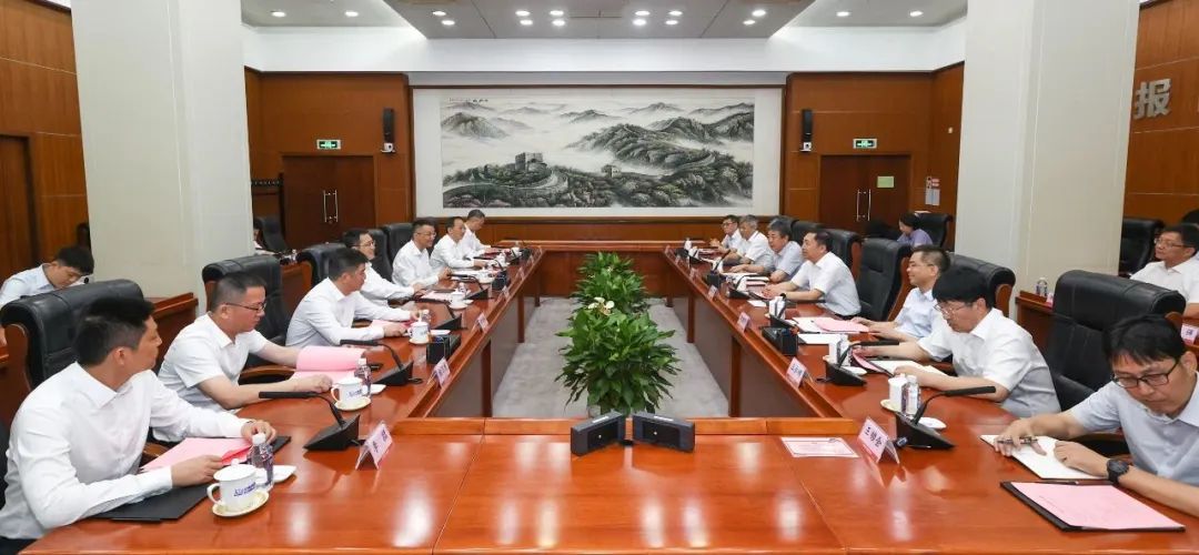 中核集團(tuán)黨組副書記、總經(jīng)理顧軍會(huì)見蘇州市委副書記、市長吳慶文一行