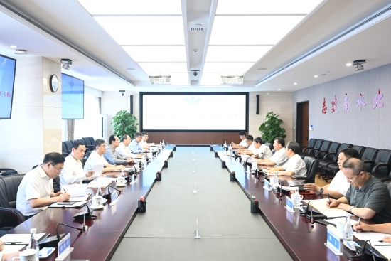 中國電建黨委書記、董事長丁焰章與中國南水北調(diào)集團(tuán)黨組書記、董事長蔣旭光會(huì)談