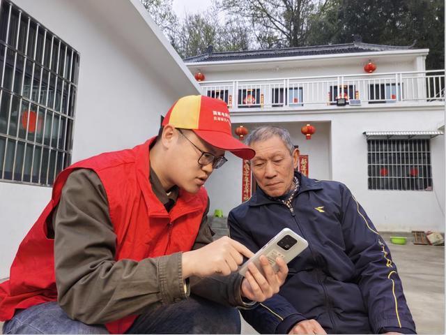 村網(wǎng)共建，讓村里老人生活更方便!