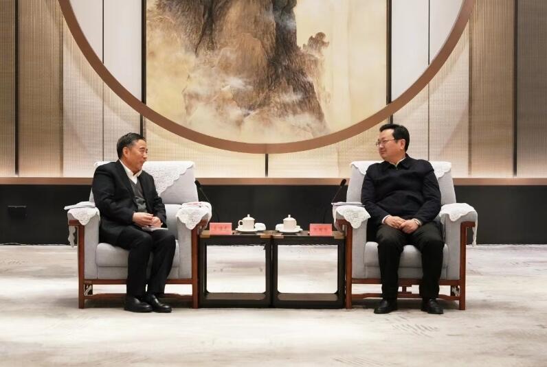中國能建黨委書記、董事長宋海良拜會河北省委常委，雄安新區(qū)黨工委書記、管委會主任張國華并開展實(shí)地考察