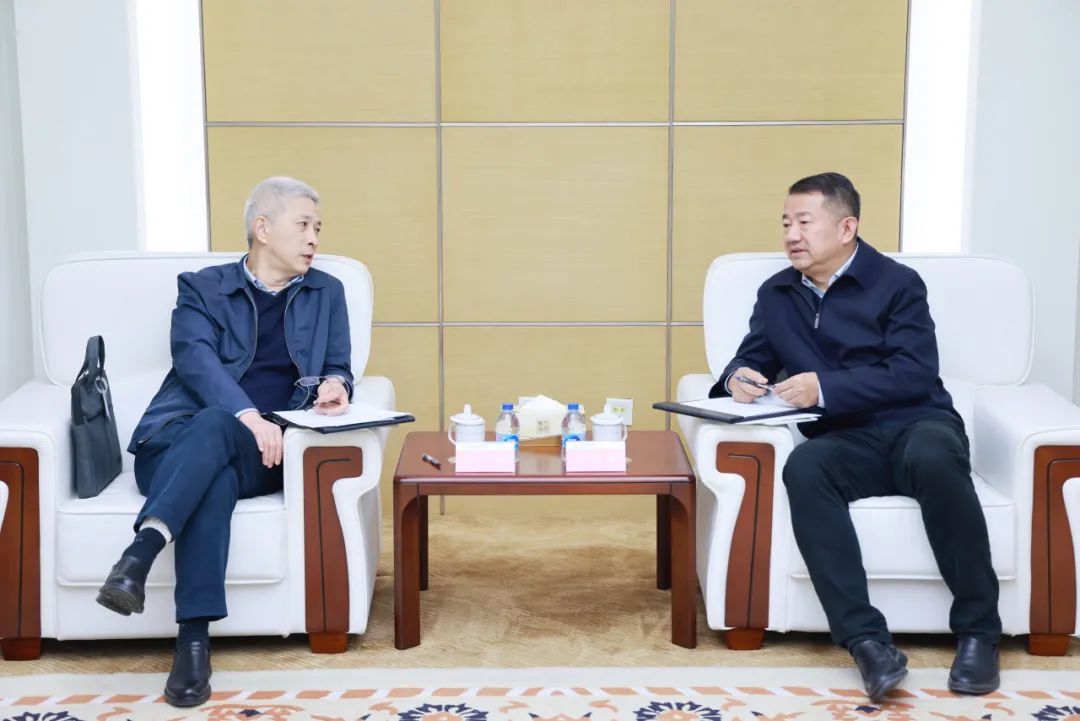 中國一重集團黨委書記、董事長徐鵬一行拜訪大唐環(huán)境黨委書記、董事長朱利明