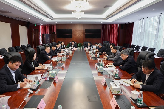 華能集團總經(jīng)理、黨組副書記鄧建玲拜訪中國進出口銀行黨委副書記、行長任生俊