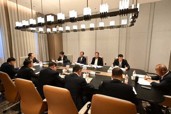 丁焰章與近期新任職子企業(yè)黨委書記、董事長進行集體談話