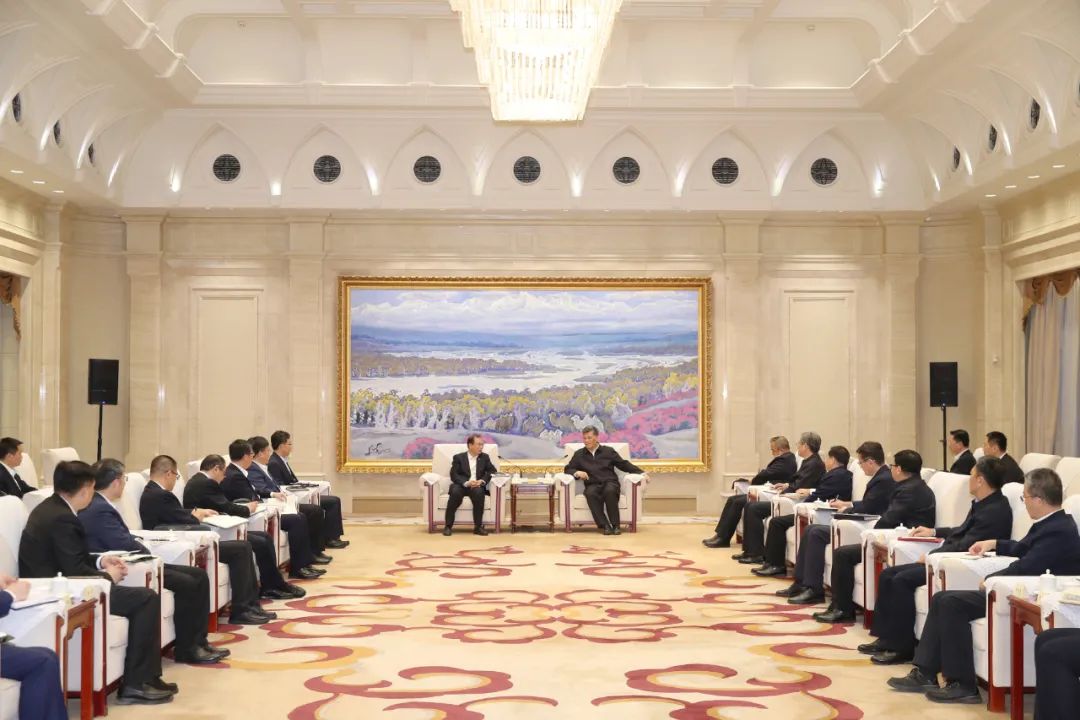 華電集團(tuán)黨組書記、董事長江毅拜會新疆維吾爾自治區(qū)主要領(lǐng)導(dǎo)