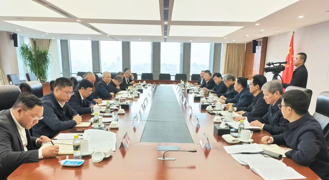 中國一重董事長徐鵬一行拜訪國家能源集團黨組書記、董事長劉國躍