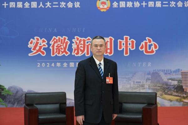 程韜代表：支持引入新質(zhì)生產(chǎn)力，鼓勵新能源商用車發(fā)展