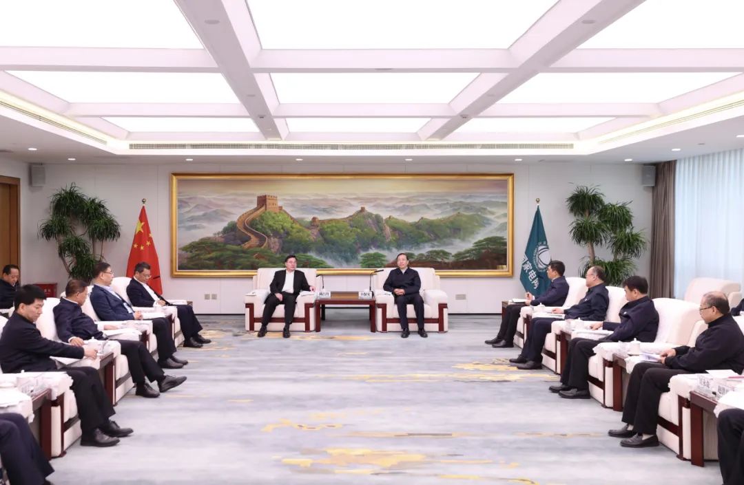 國(guó)家電網(wǎng)公司董事長(zhǎng)辛保安與甘肅省委書記胡昌升、省長(zhǎng)任振鶴會(huì)談