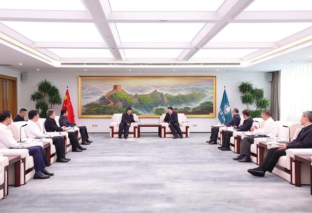 國家電網(wǎng)董事長、黨組書記張智剛董事長與三峽集團(tuán)董事長劉偉平、總經(jīng)理韓君會談