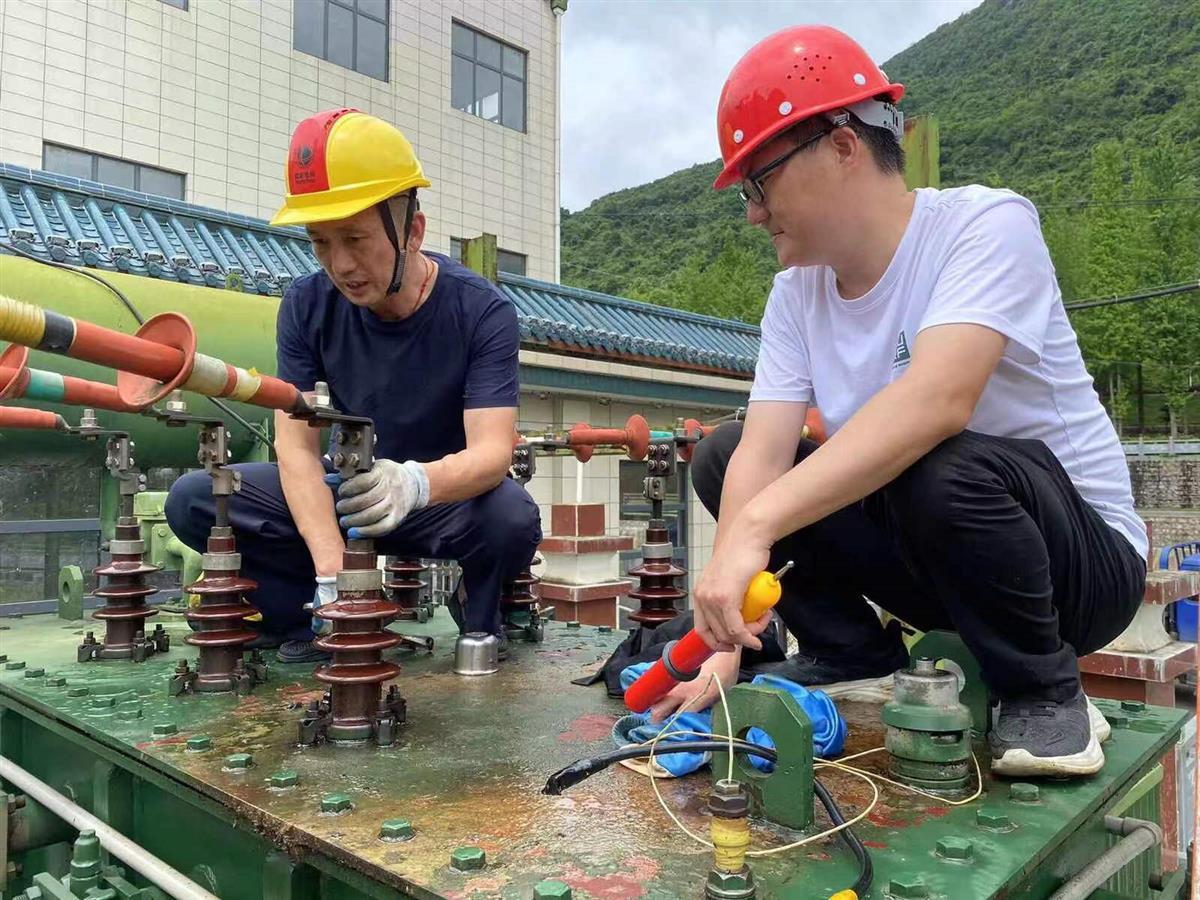 黃石市王英電廠(chǎng)發(fā)電泄洪調(diào)峰，騰出庫(kù)容1200萬(wàn)立方米