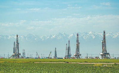 中國(guó)石油新疆油田加大勘探開發(fā)力度、推動(dòng)綠色智能轉(zhuǎn)型