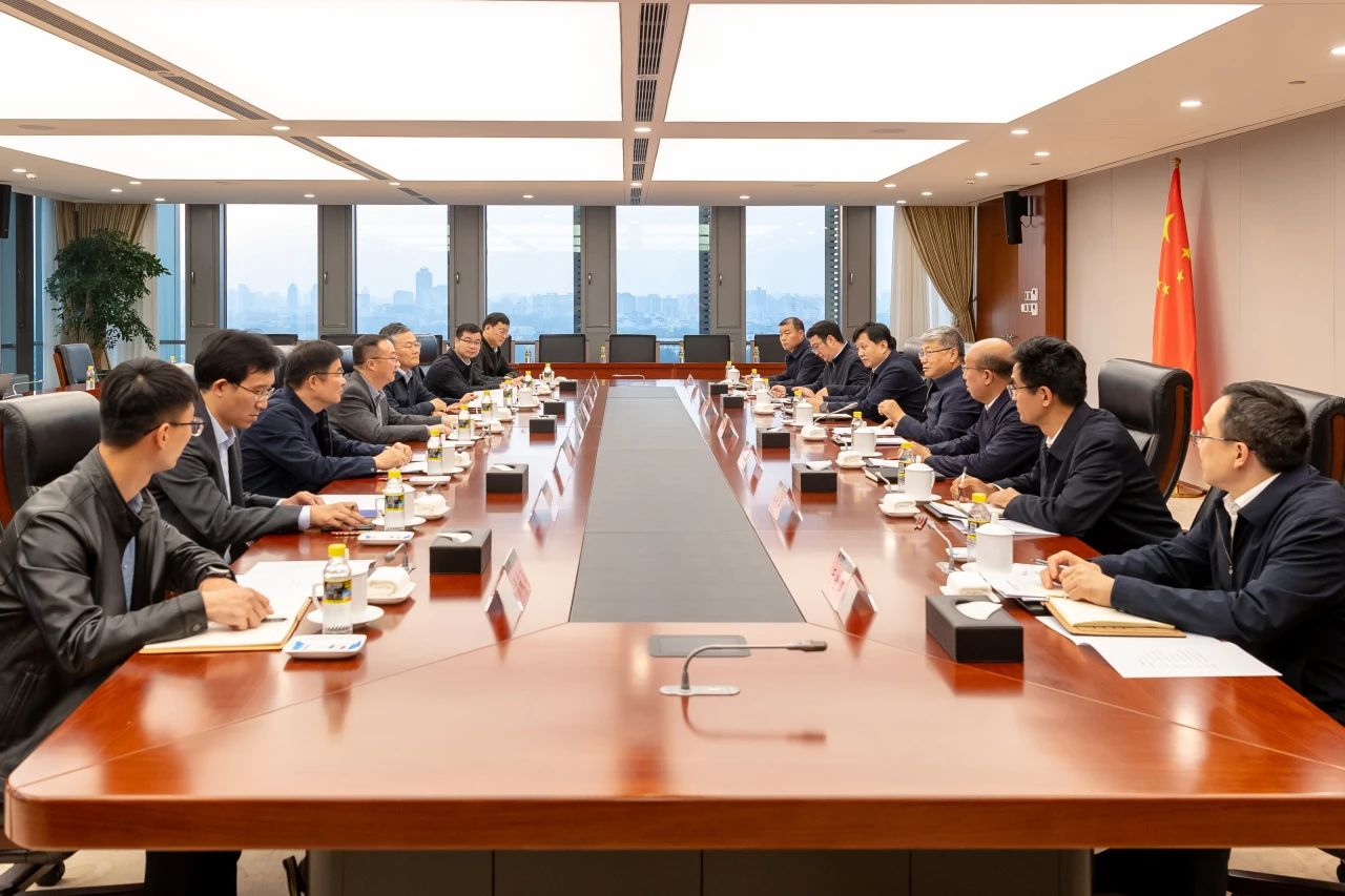 國家能源集團黨組書記、董事長劉國躍會見中國礦業(yè)大學(xué)校長趙宏偉