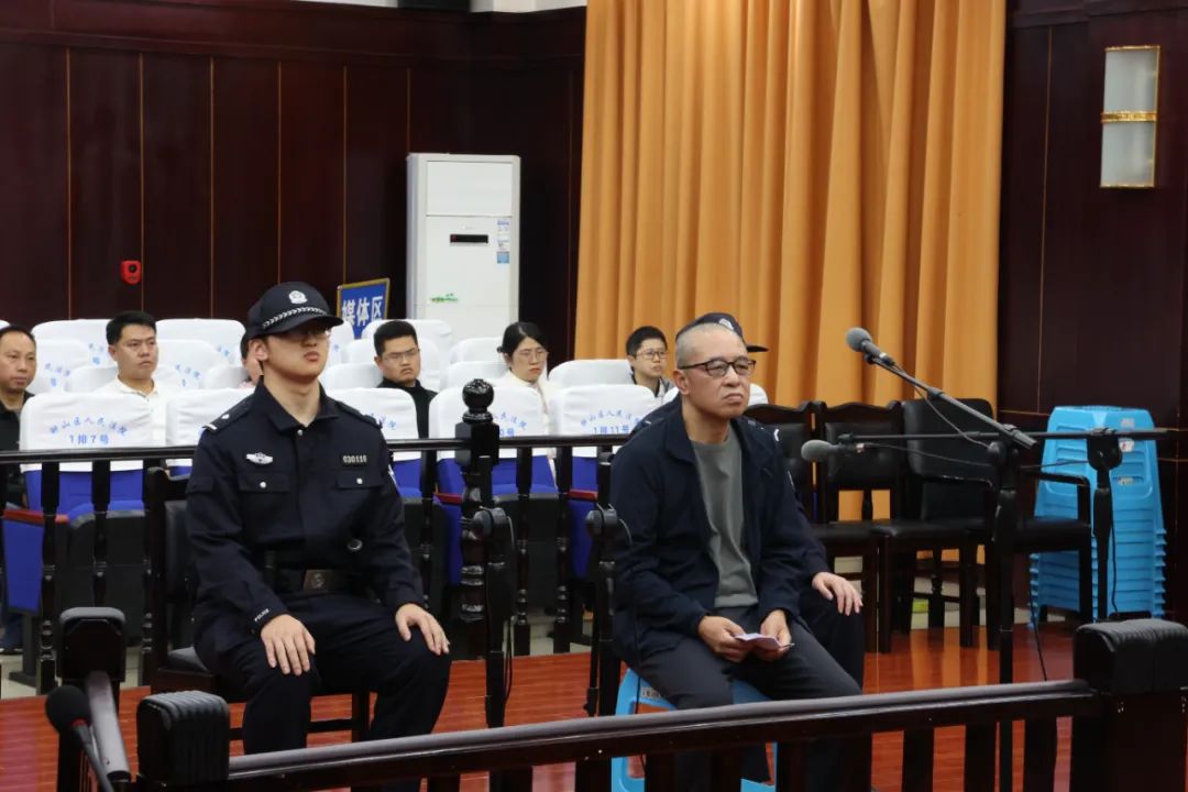 貴州電網(wǎng)原專(zhuān)職董事徐銘受賄、行賄案一審宣判