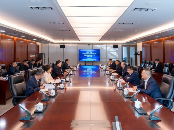 華電集團副總經(jīng)理吳敬凱會見中國電建黨委常委、副總經(jīng)理徐鵬程