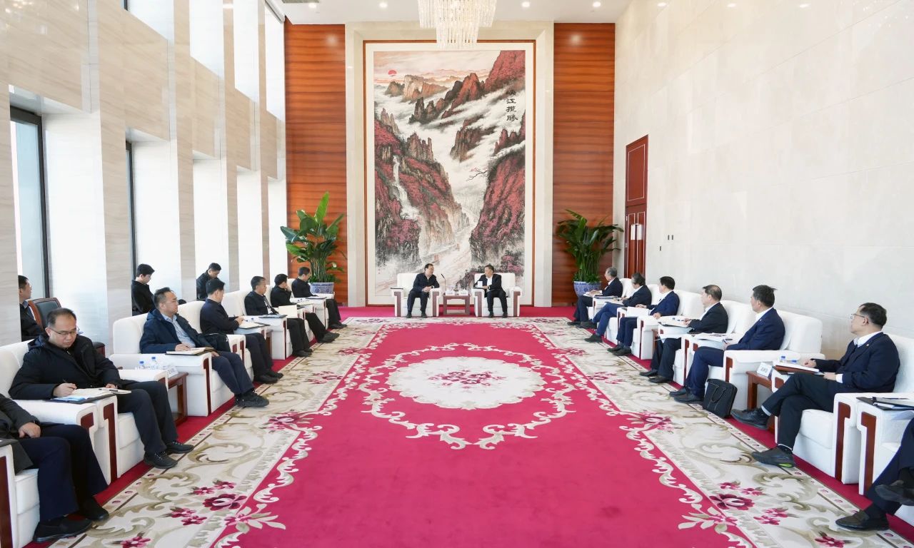 中國能建董事長宋海良、總經(jīng)理倪真與中國南水北調(diào)集團董事長汪安南、總經(jīng)理孫志禹會談