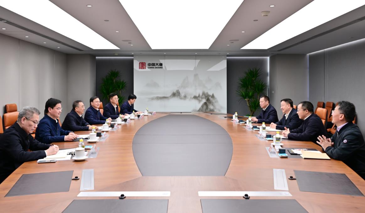 中國大唐董事長鄒磊、總經(jīng)理張傳江與中廣核董事長楊長利、總經(jīng)理高立剛會談