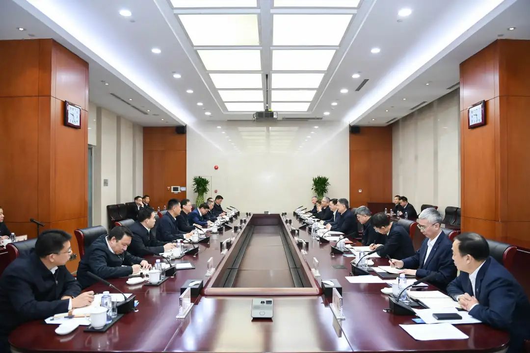 華能集團(tuán)董事長、黨組書記溫樞剛會見中國安能董事長陳奕輝、總經(jīng)理周慶豐