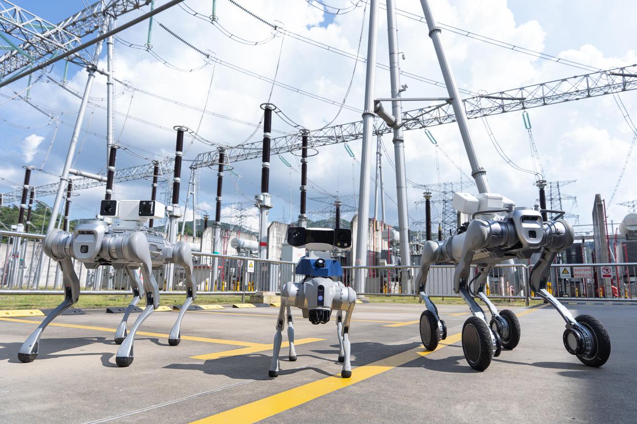 深圳電網(wǎng)機器人軍團多棲作戰(zhàn)，力保十五運會電力無憂